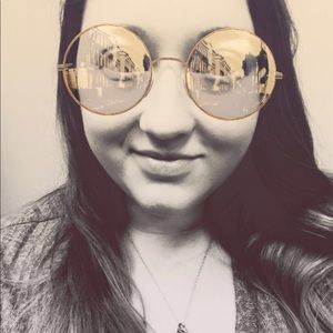 Meet your Posher, Kasady